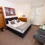 Hotel Am Schlosspark 3*