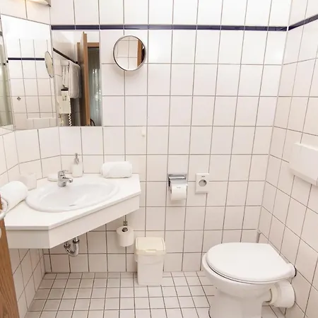 酒店 Am Schlosspark 3*