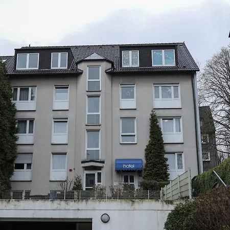 Am Schlosspark Otel 3*