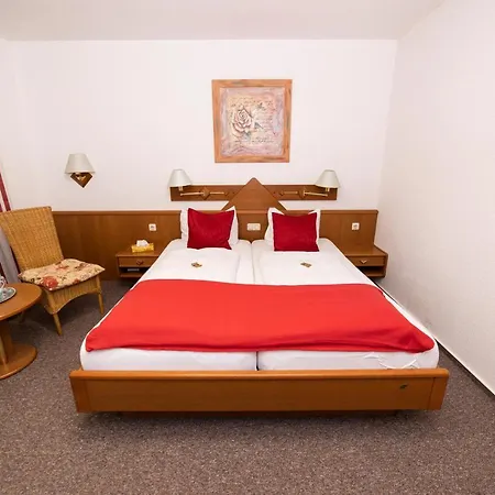 Am Schlosspark 3* Essen