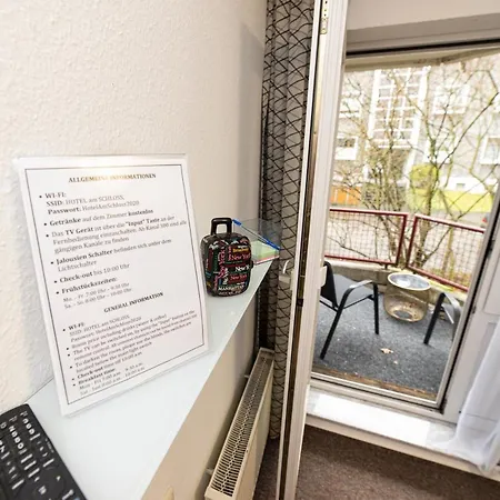 Am Schlosspark 3* Essen