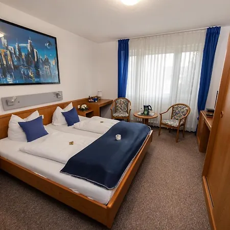 Hotel Am Schlosspark 3*