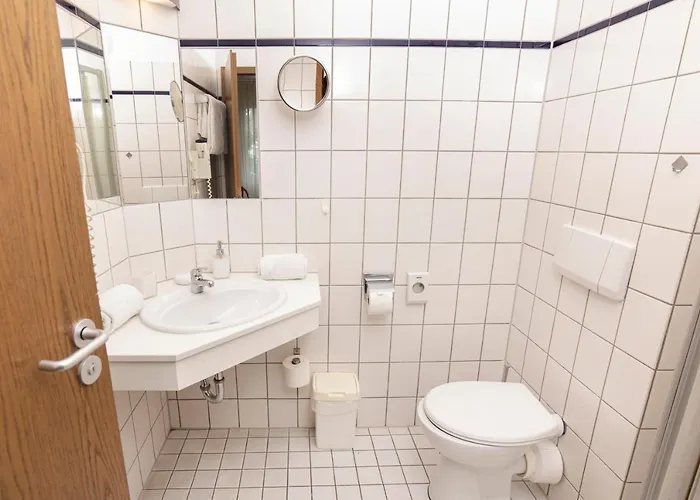 Otel Am Schlosspark 3*