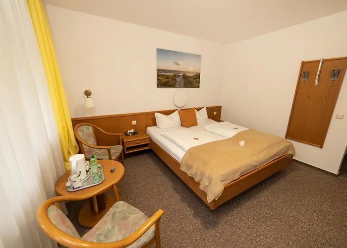 Am Schlosspark 3* אסן