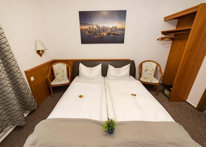 Am Schlosspark 3* Essen