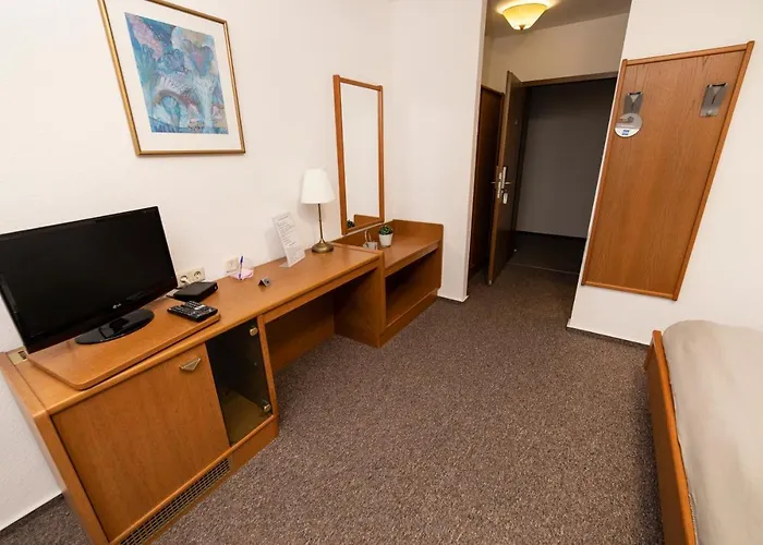 Am Schlosspark מלון אסן