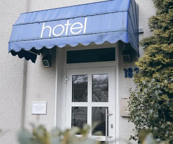 Otel Am Schlosspark Essen